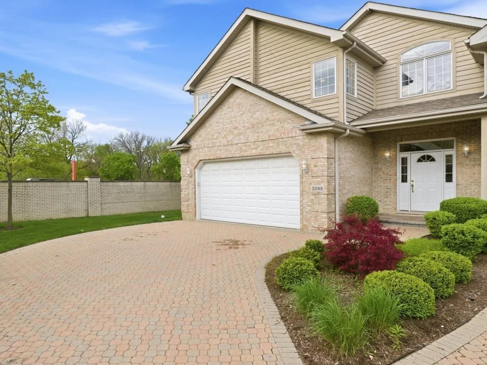Unit for sale at 3098 Rosebrook Circle, Westchester, IL 60154