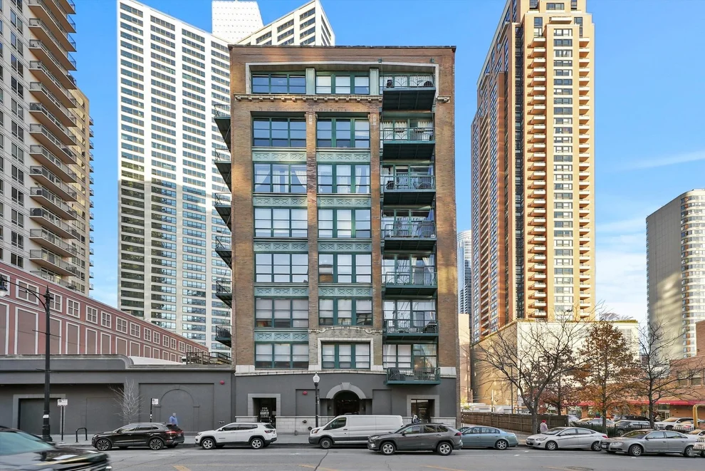 Unit for sale at 1133 S Wabash Avenue, Chicago, IL 60605