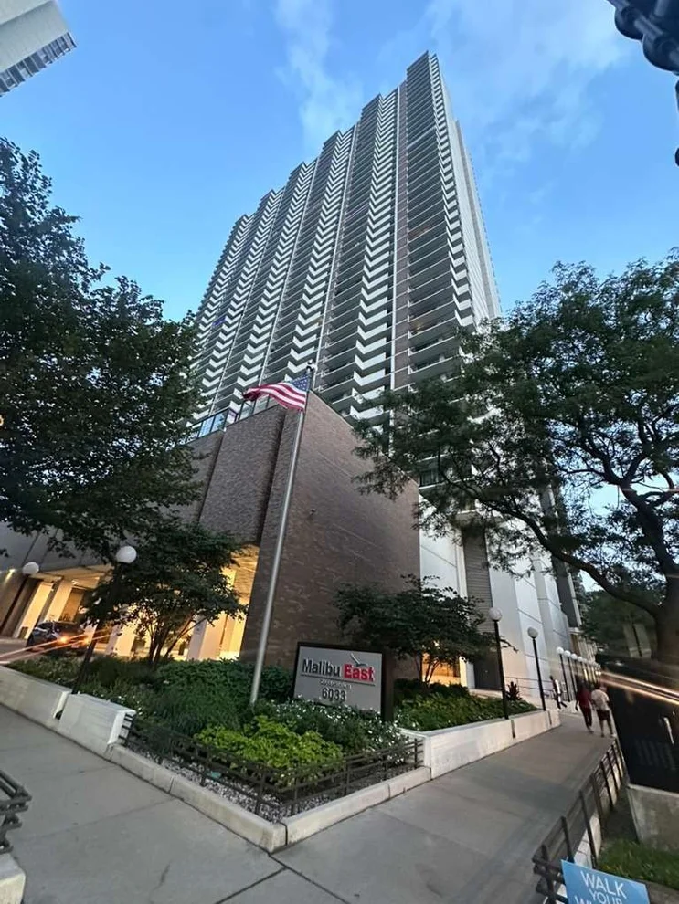 Unit for sale at 6033 N Sheridan Road, Chicago, IL 60660
