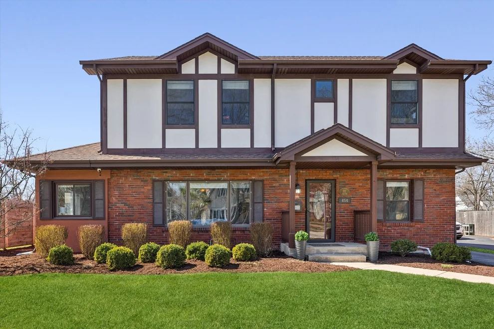 Unit for sale at 454 S YALE Avenue, Villa Park, IL 60181