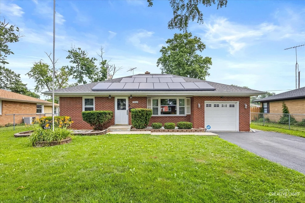 Photo of 1008 Alann Drive, Joliet, IL 60435