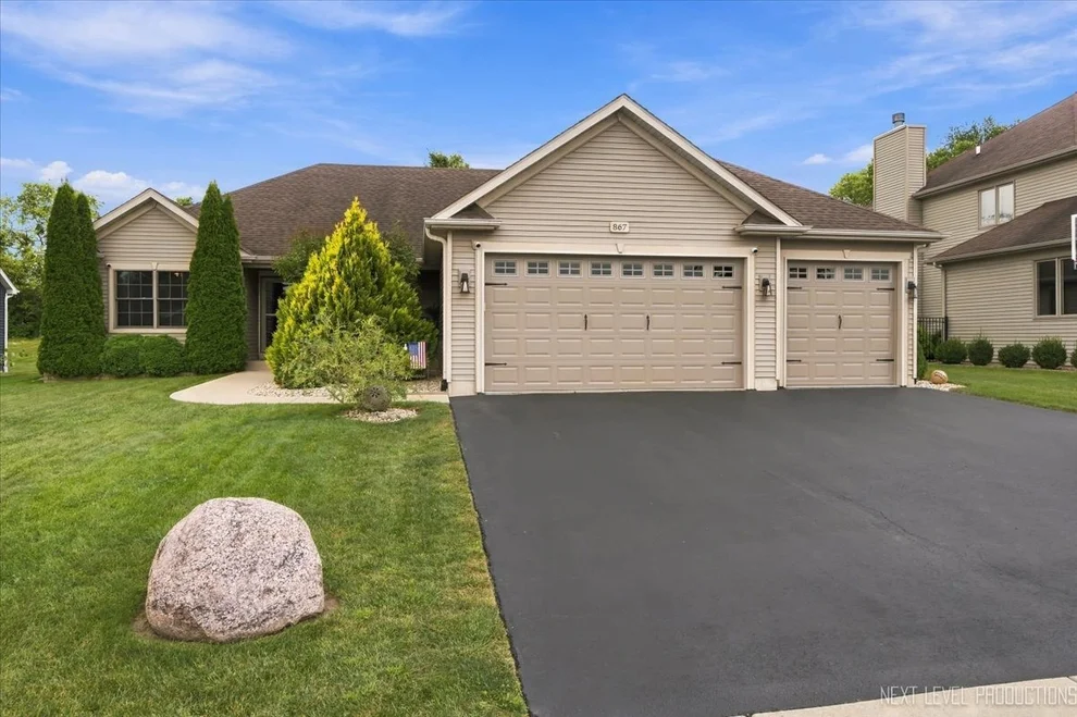 Unit for sale at 867 Greenfield Turn, Yorkville, IL 60560