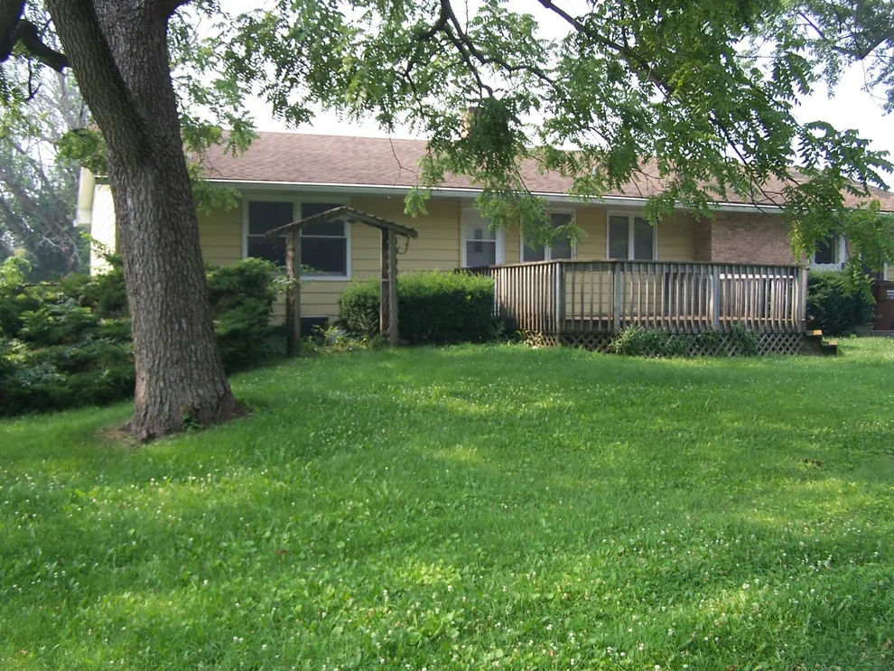 Unit for sale at 2046 Deep Cut Road, Woodstock, IL 60098