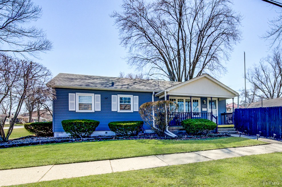 Unit for sale at 2953 180th Street, Lansing, IL 60438