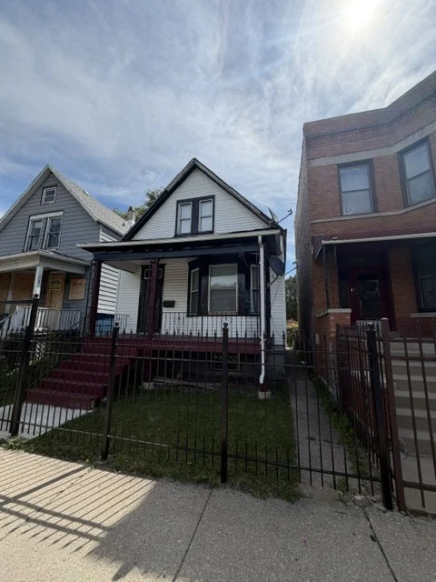 Unit for sale at 6505 S Damen Avenue, Chicago, IL 60636