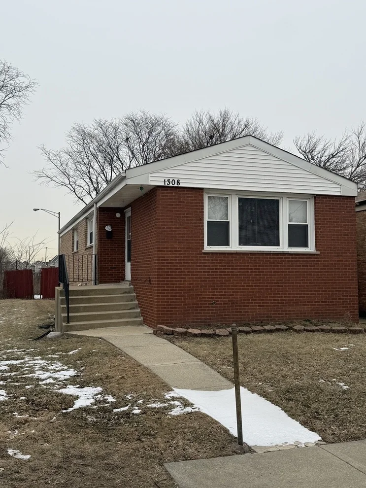 Unit for sale at 1308 W 108th Street, Chicago, IL 60643