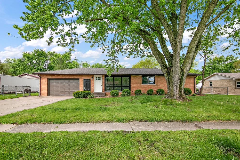 Unit for sale at 112 N El Dorado Drive, Kankakee, IL 60901