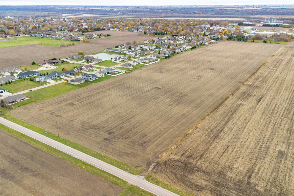 Unit for sale at 0 Shooting Park Road, Peru, IL 61354