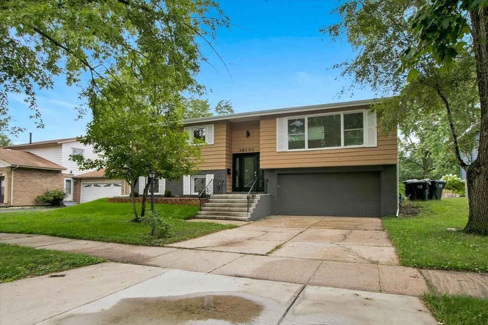 Unit for sale at 16101 Avalon Avenue, South Holland, IL 60473