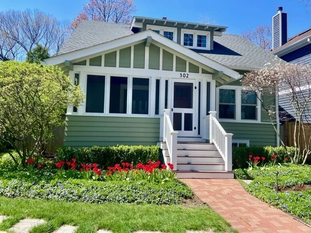 Unit for sale at 302 Walnut Street, Winnetka, IL 60093