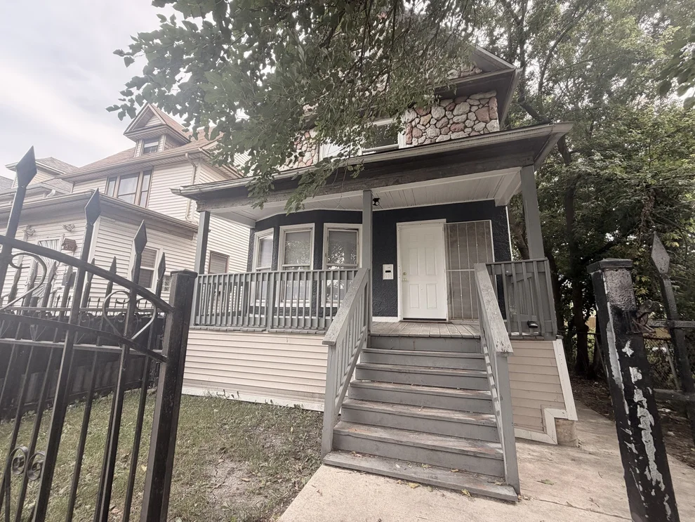 Unit for sale at 645 N Leamington Avenue, Chicago, IL 60644