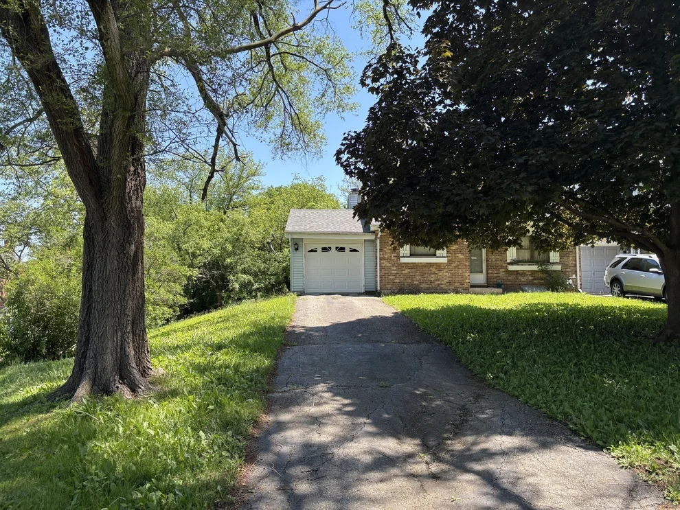 Unit for sale at 7S427 Olympia Court, Naperville, IL 60540