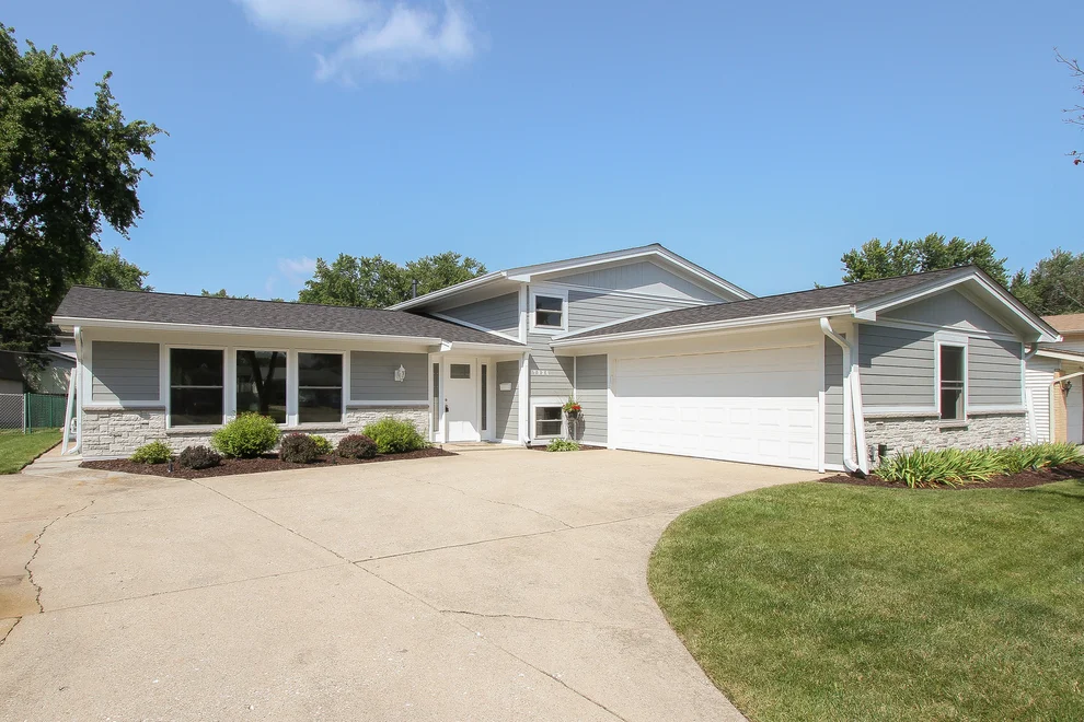 Unit for sale at 7934 KENSINGTON Lane, Hanover Park, IL 60133