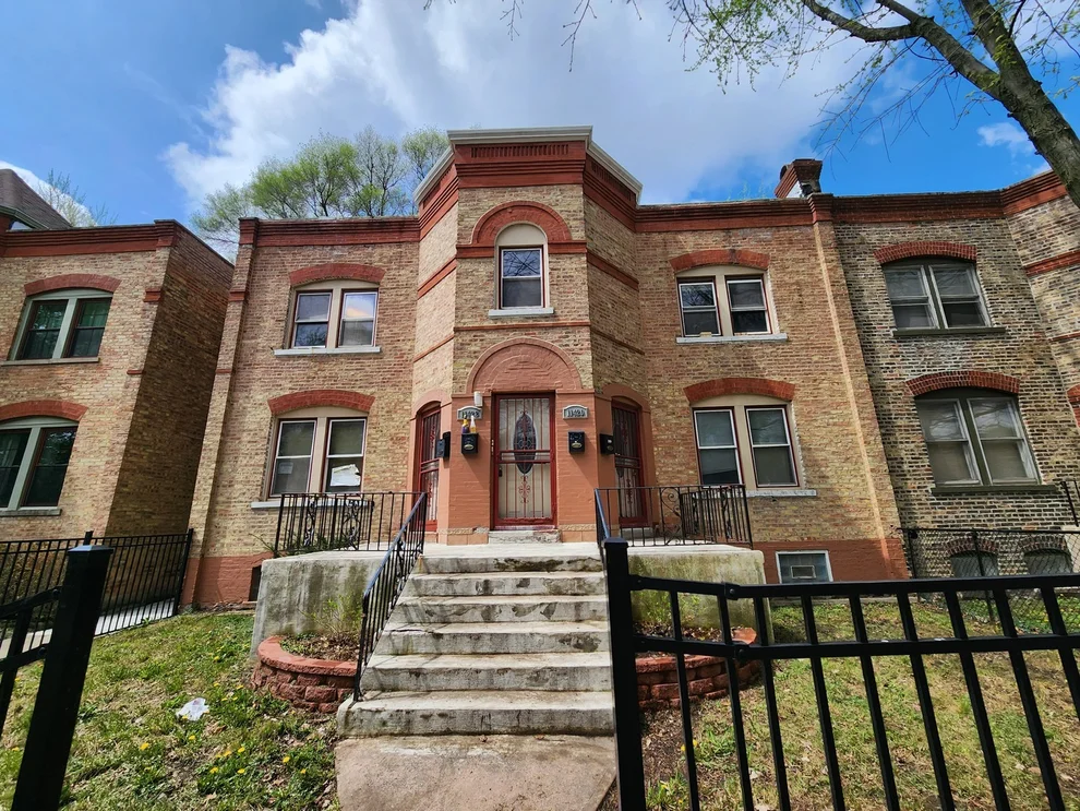 Unit for sale at 11420-11422 S Champlain Avenue, Chicago, IL 60628