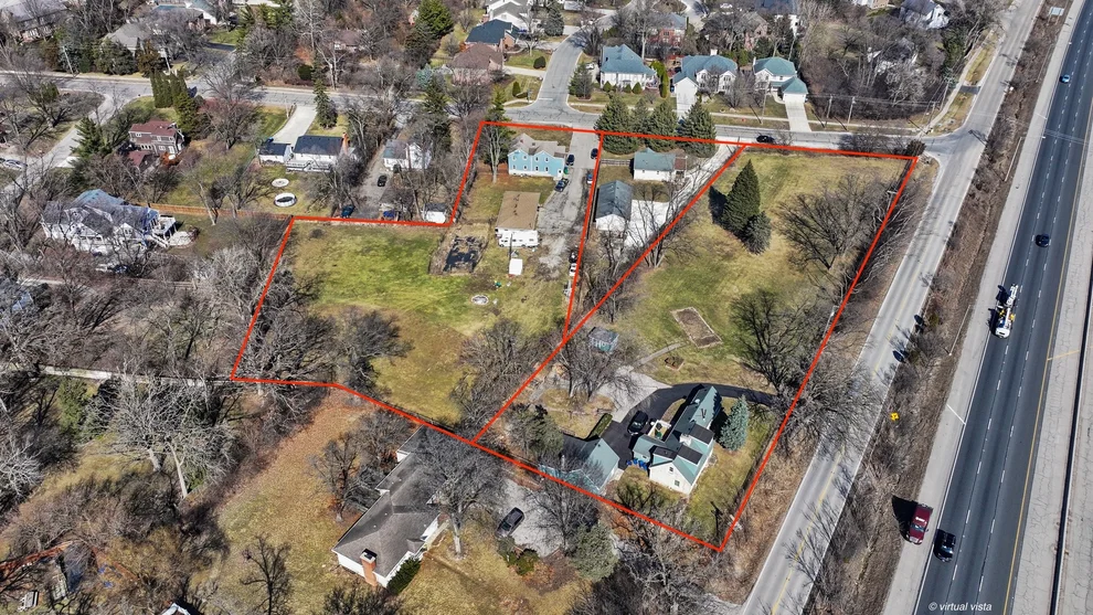 Unit for sale at 325 Oldfield Road, Downers Grove, IL 60516