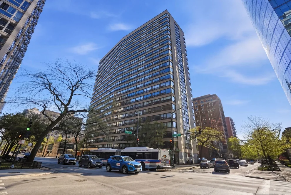 Unit for sale at 2930 N Sheridan Road, Chicago, IL 60657