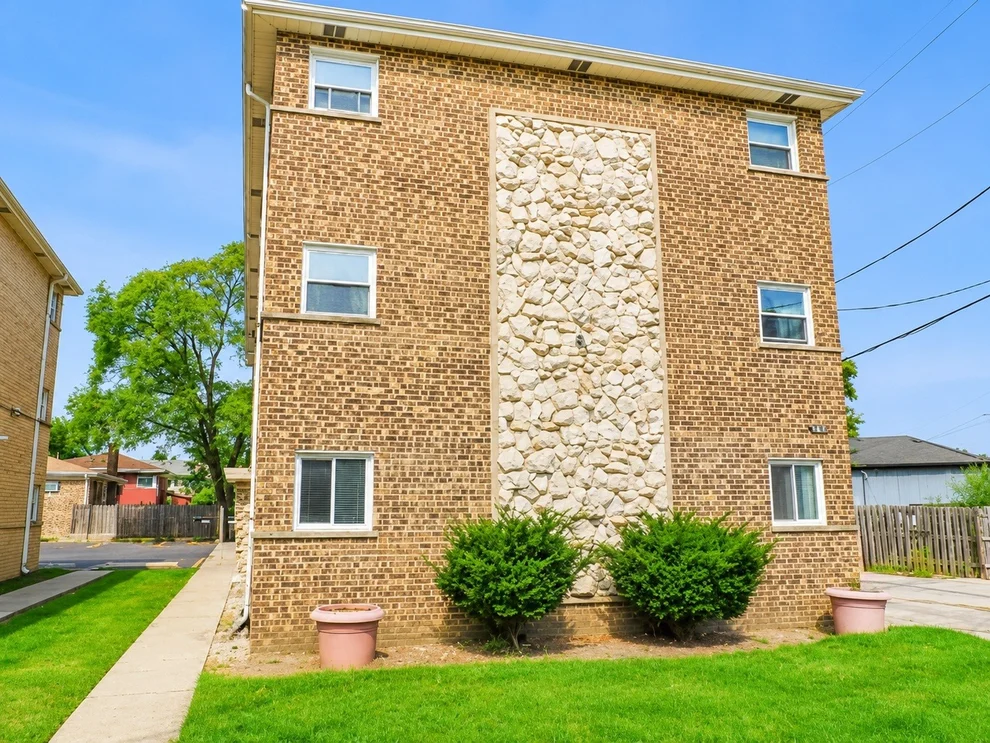 Unit for sale at 2440 River Road, River Grove, IL 60171