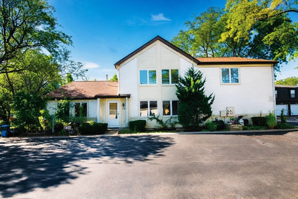 Unit for sale at 336 Inverrary Lane, Deerfield, IL 60015