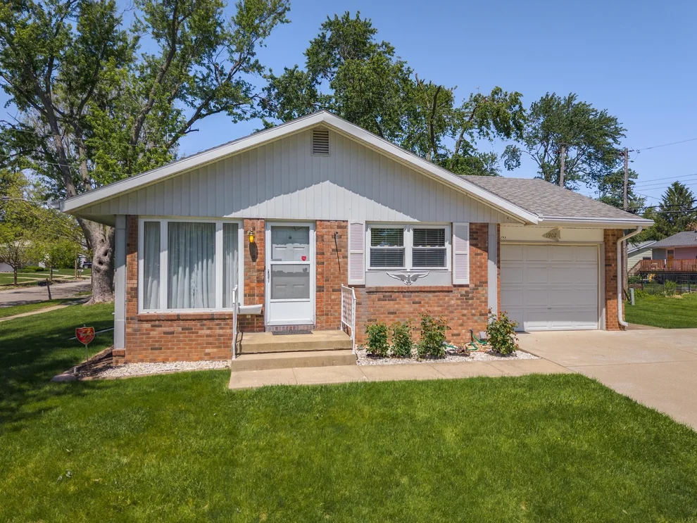 Unit for sale at 1902 Arrowhead Drive, Bloomington, IL 61704