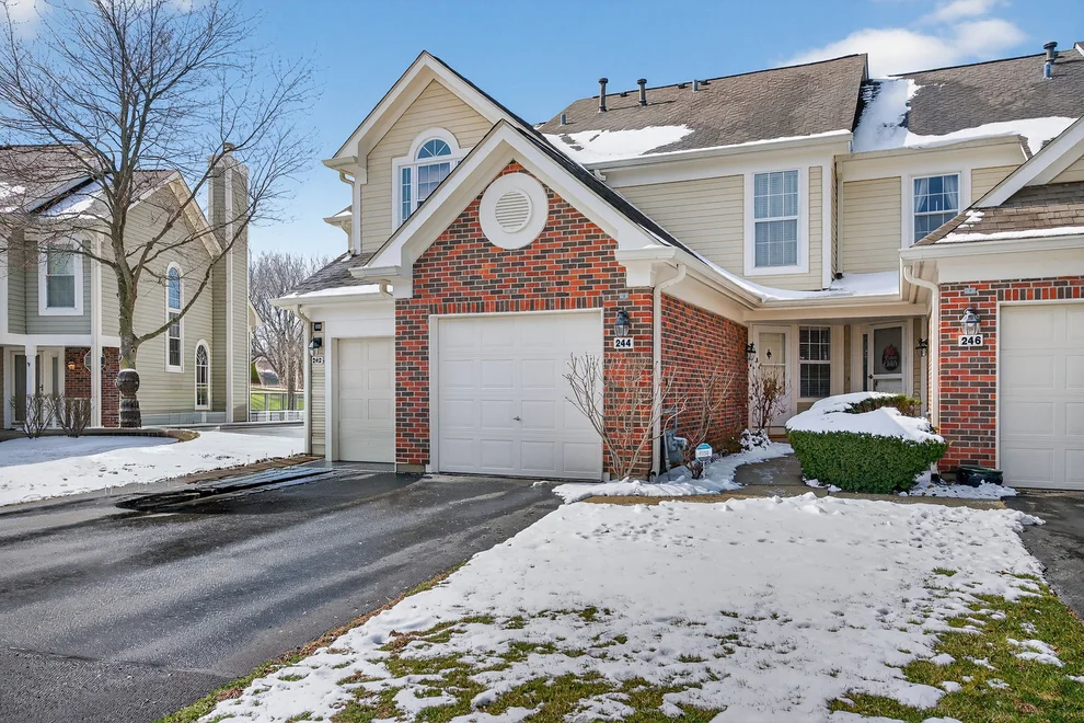 Unit for sale at 244 Steeplechase Court, Schaumburg, IL 60173