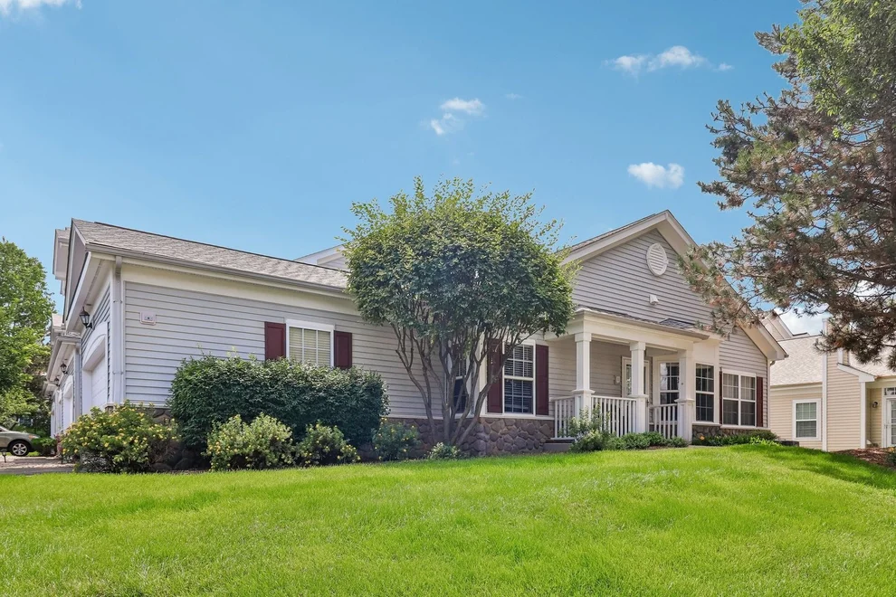 Unit for sale at 2722 Kendall Crossing, Johnsburg, IL 60051