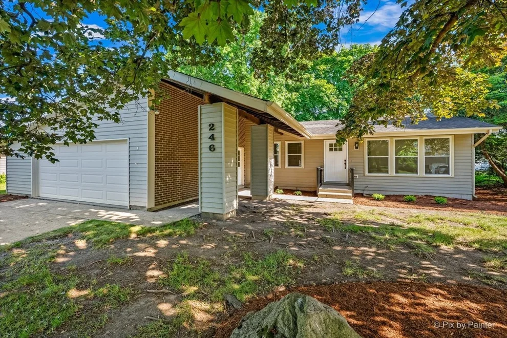 Unit for sale at 246 Harvard Lane, Bloomingdale, IL 60108