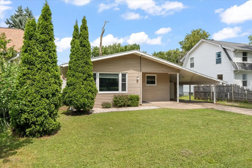 Unit for sale at 1406 W Springfield Avenue, Champaign, IL 61821