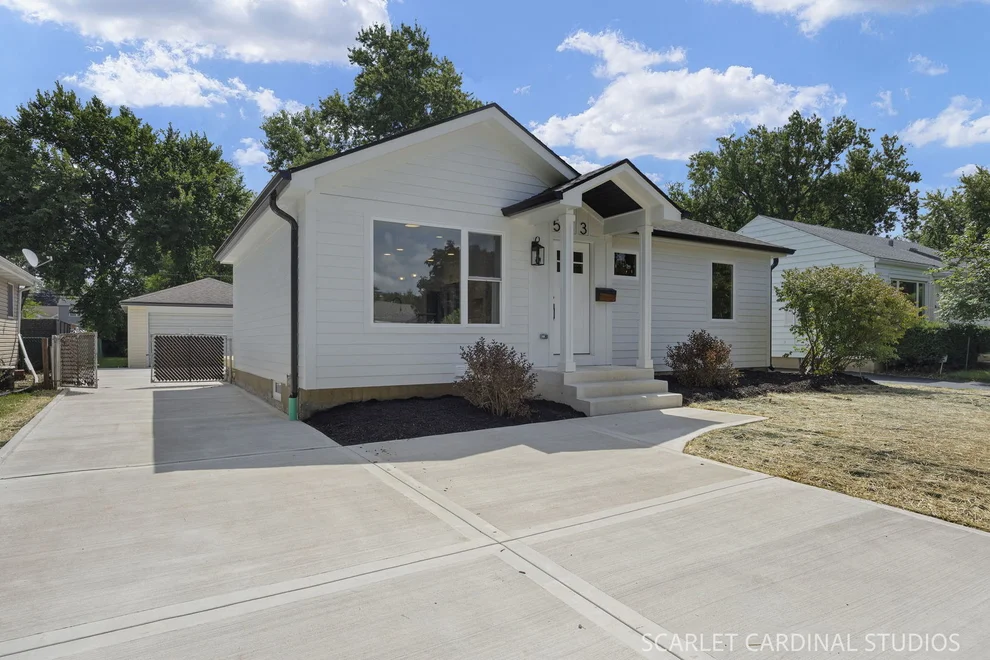 Unit for sale at 543 S Chase Avenue, Lombard, IL 60148
