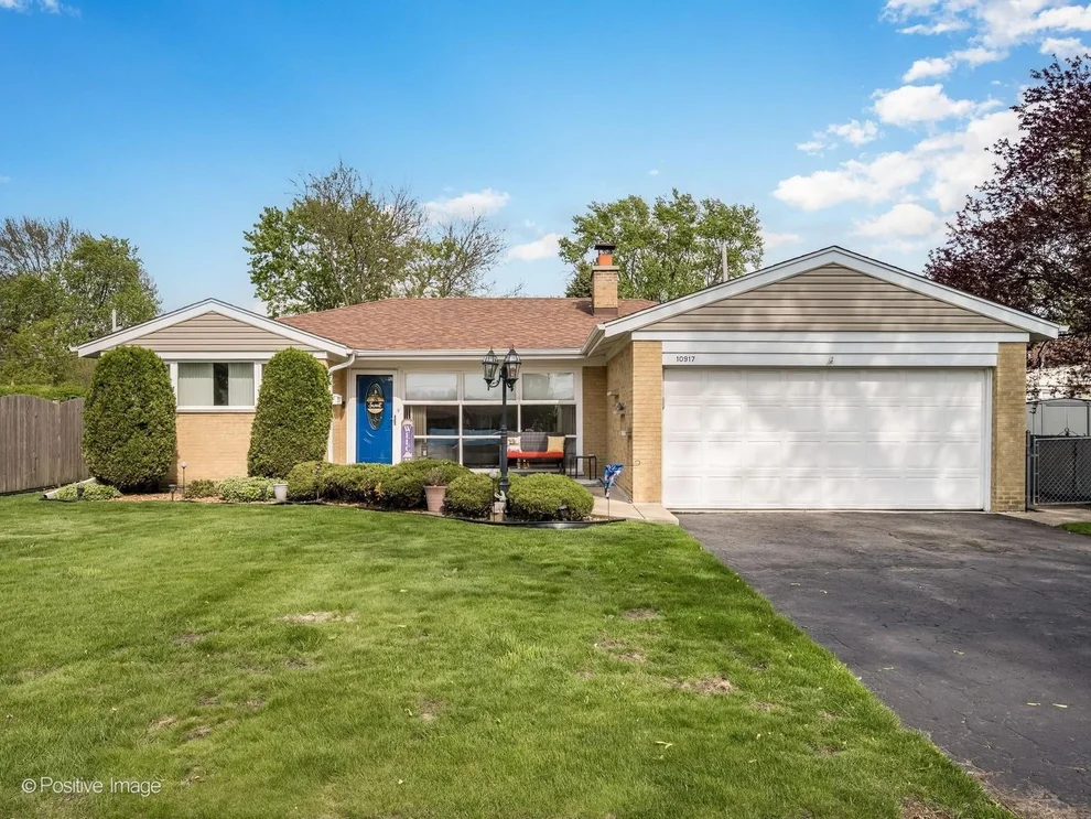Unit for sale at 10917 S Keeler Avenue, Oak Lawn, IL 60453