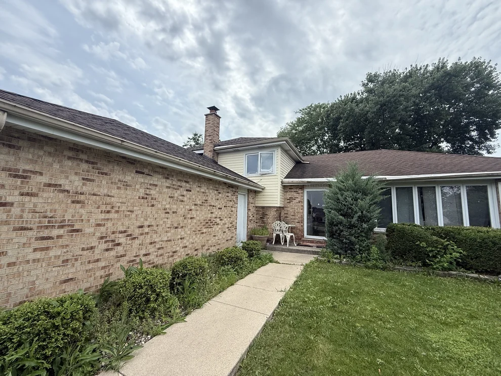 Unit for sale at 15226 Oxford Drive, Orland Park, IL 60462
