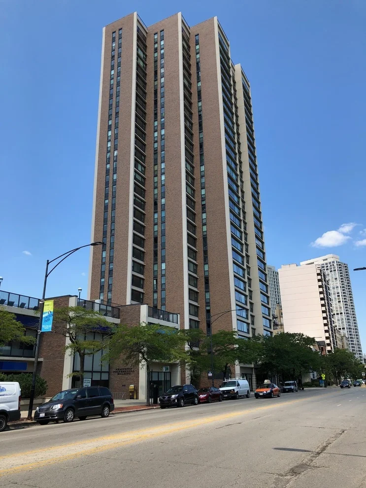 Unit for sale at 1850 N Clark Street, Chicago, IL 60614