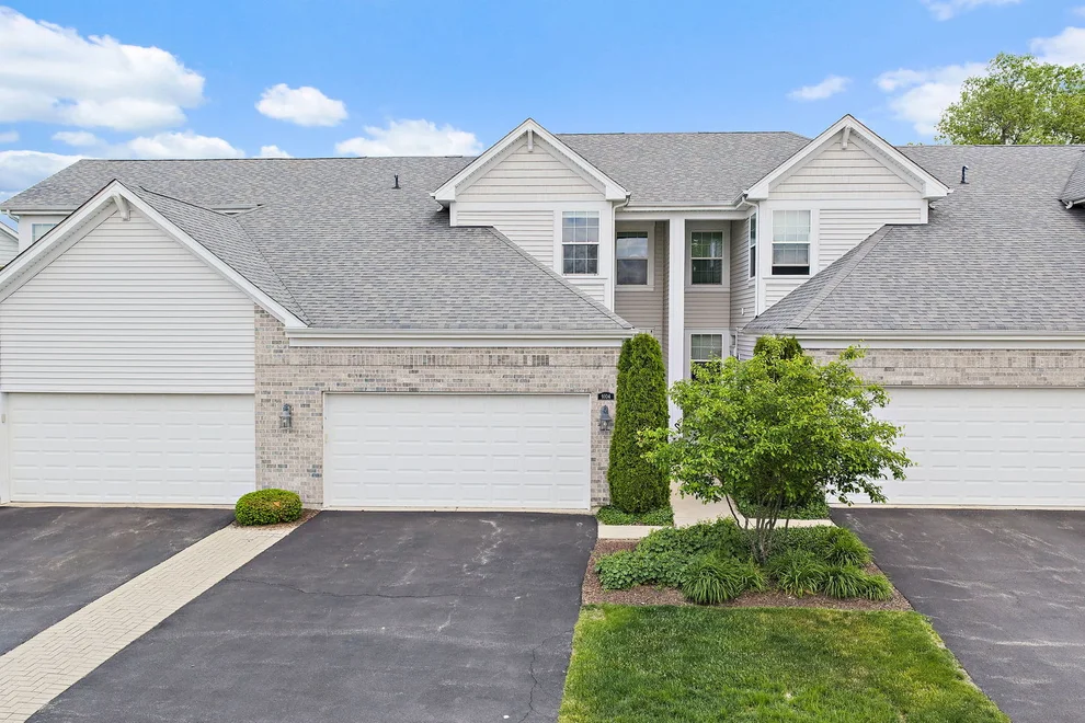 Unit for sale at 9104 Falcon Greens Drive, Lakewood, IL 60014