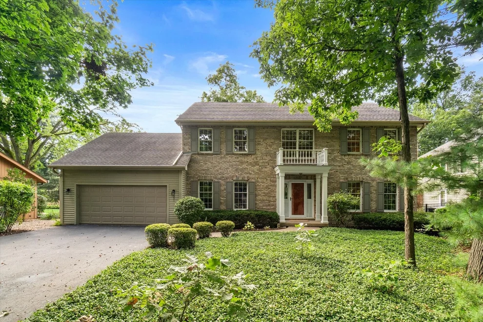 Unit for sale at 501 Pin Oak Court, St. Charles, IL 60174