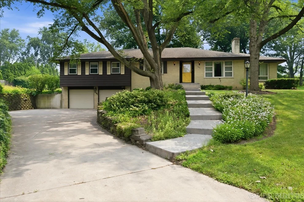 Unit for sale at 1341 Meadowrue Lane, Batavia, IL 60510