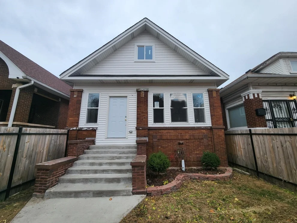 Unit for sale at 7133 S Constance Avenue, Chicago, IL 60649