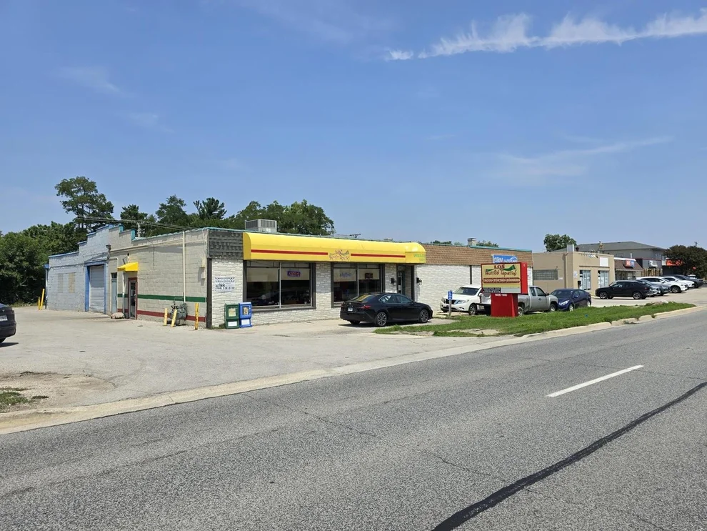 Unit for sale at 1340 Ogden Avenue, Downers Grove, IL 60515