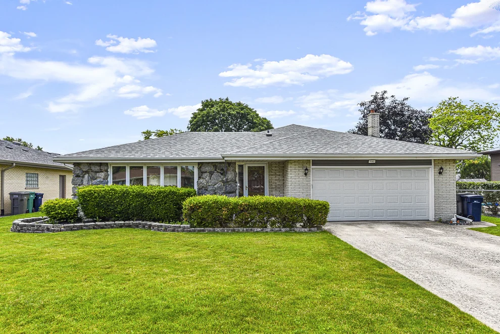 Unit for sale at 7561 Ponderosa Court, Orland Park, IL 60462