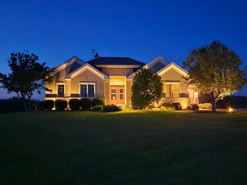 Unit for sale at 14183 Thomson Road, Thomson, IL 61285