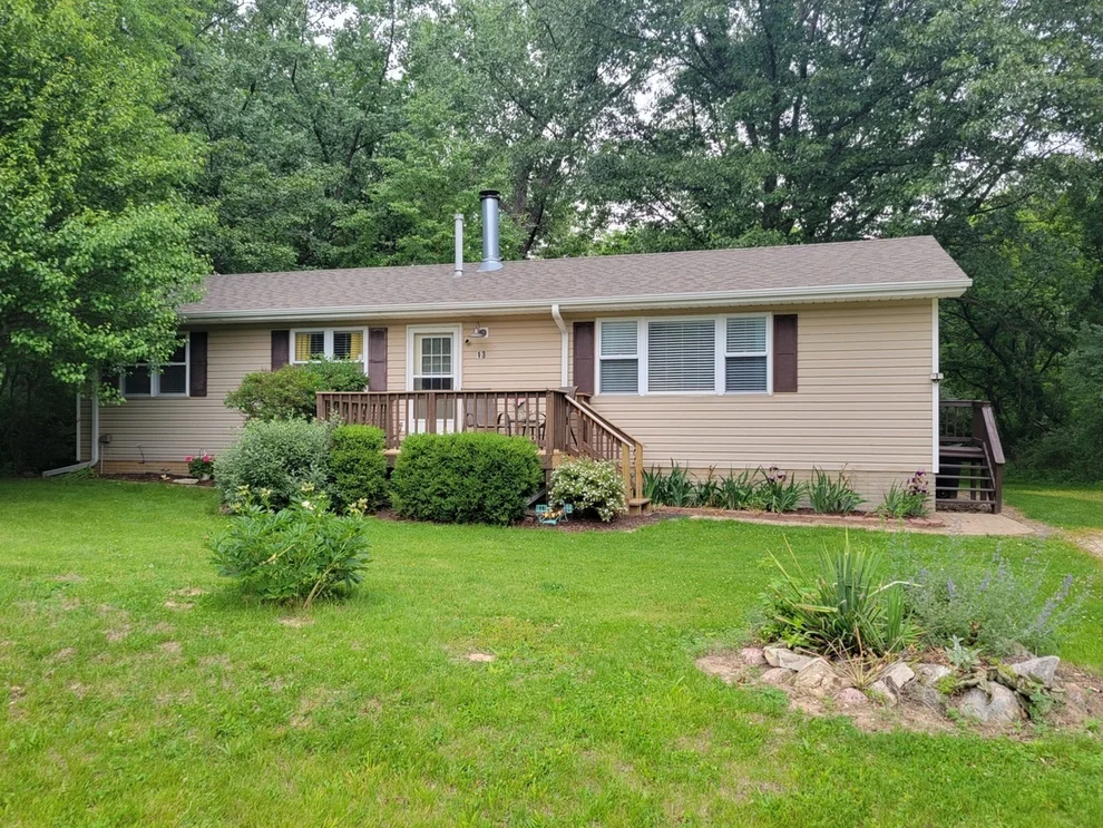 Unit for sale at 13 Birch Drive, Putnam, IL 61560