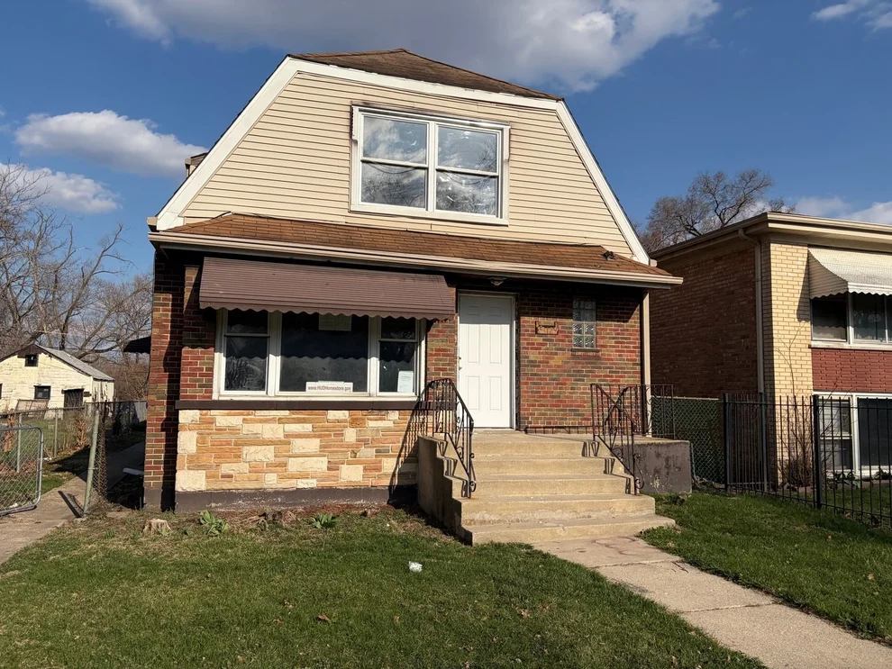 Unit for sale at 15129 LEXINGTON Avenue, Harvey, IL 60426