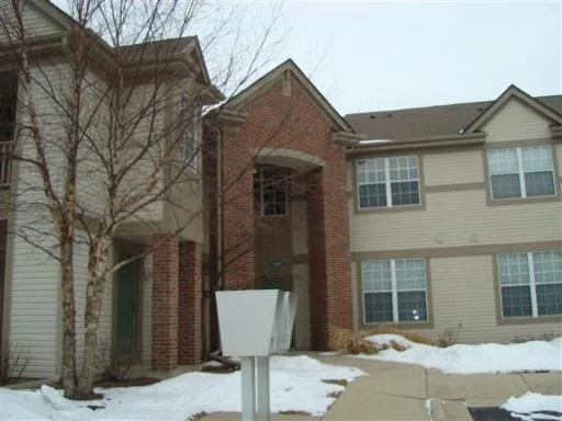 Unit for sale at 1599 Carlemont Drive, CRYSTAL LAKE, IL 60014