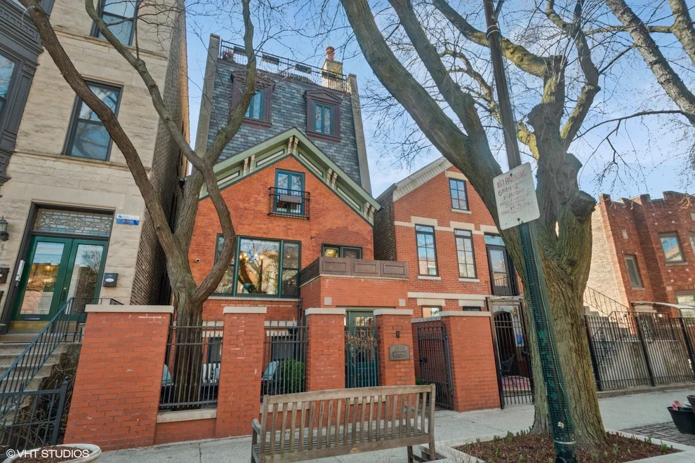 Unit for sale at 1934 N Bissell Street, Chicago, IL 60614