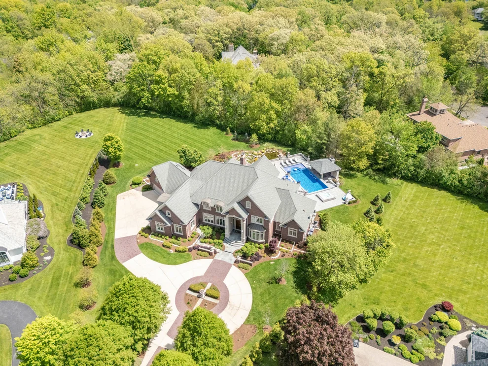 Unit for sale at 4N881 Old Farm Road, St. Charles, IL 60175