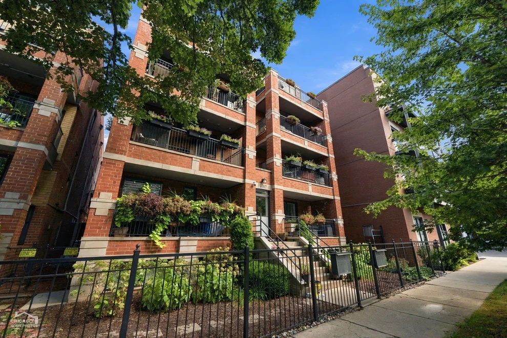 Unit for sale at 4007 N Paulina Street, Chicago, IL 60613