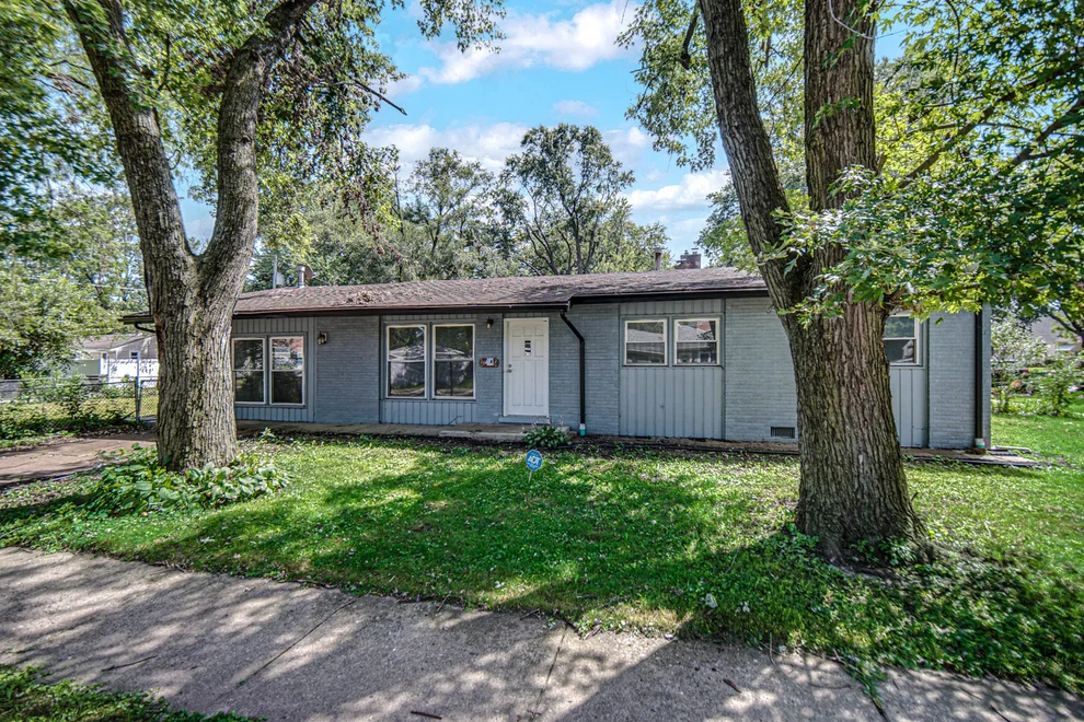 Unit for sale at 16801 Head Avenue, Hazel Crest, IL 60429