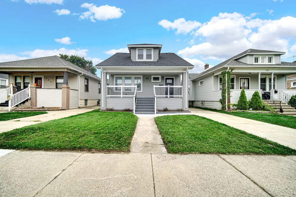 Unit for sale at 656 Freeland Avenue, Calumet City, IL 60409