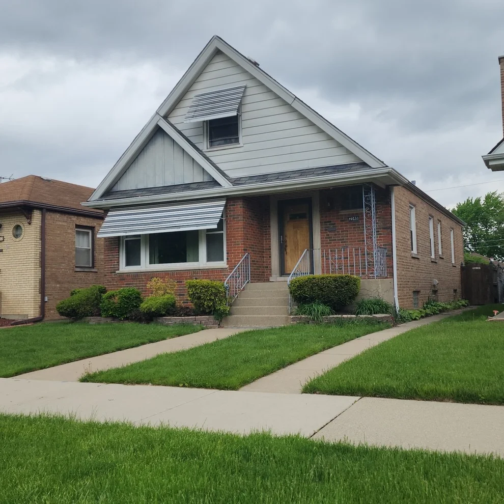 Unit for sale at 2548 W 118th Street, Chicago, IL 60655