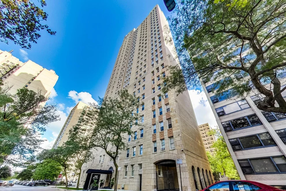 Unit for sale at 5000 S East End Avenue, Chicago, IL 60615