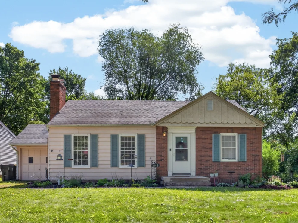 Unit for sale at 816 Manchester Road, Normal, IL 61761