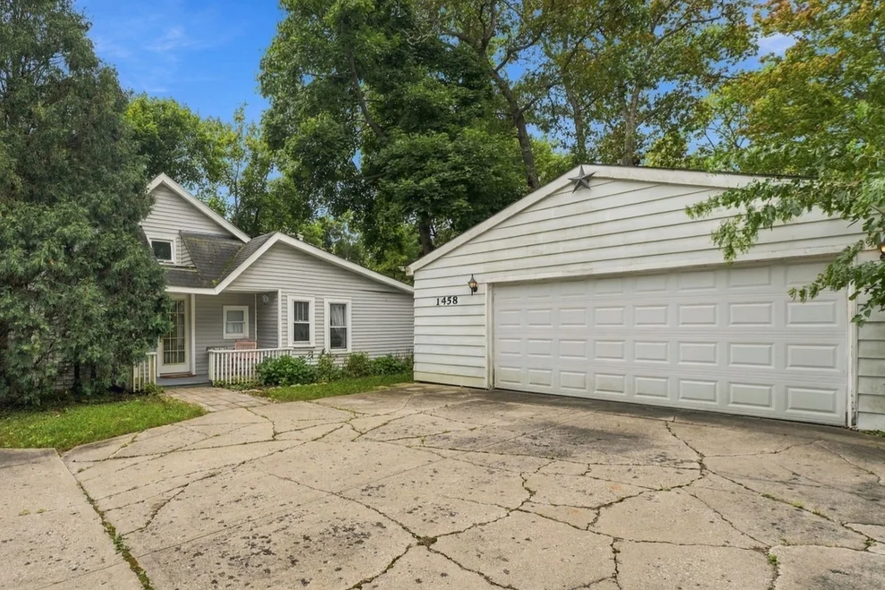 Unit for sale at 1458 Linden Avenue, Highland Park, IL 60035